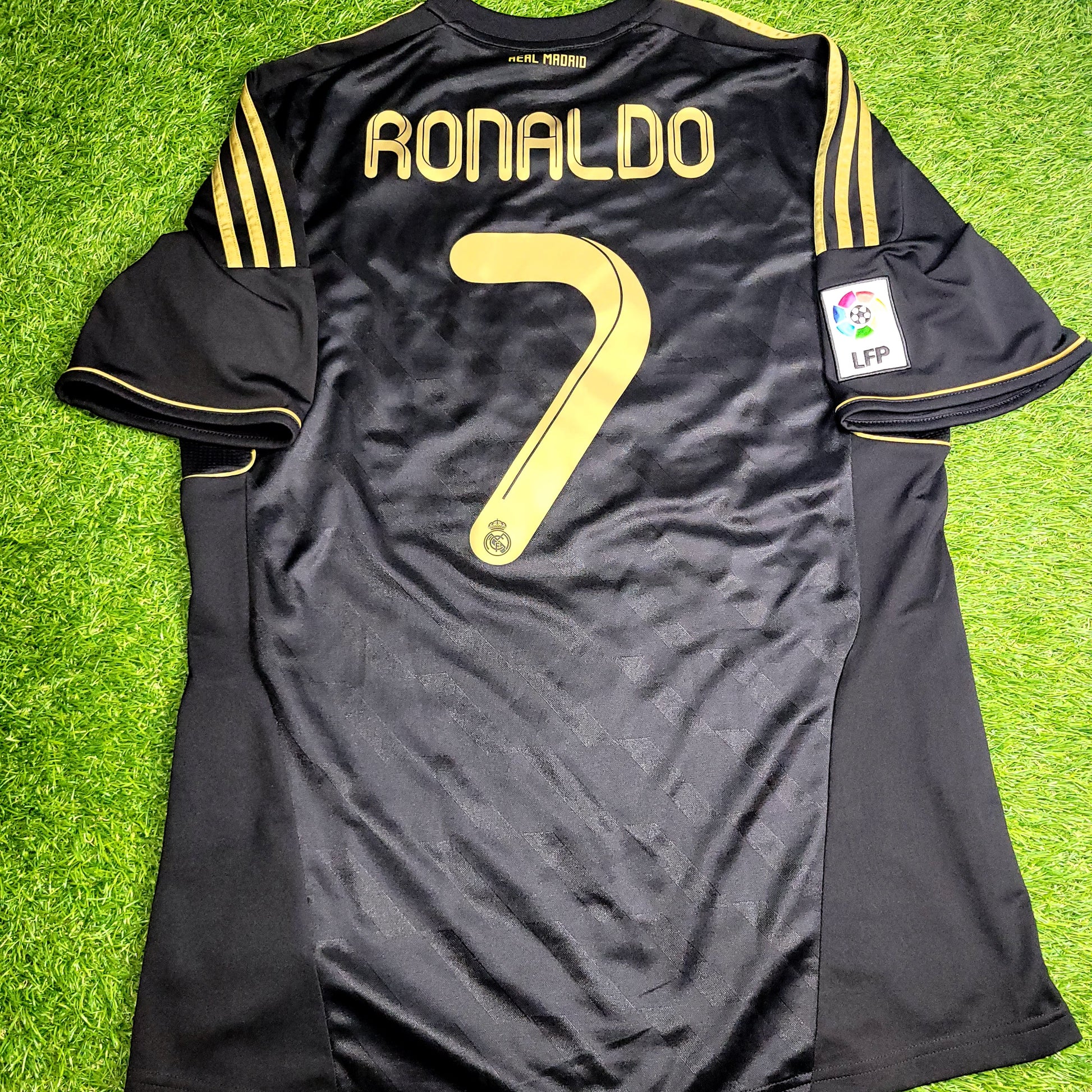Cristiano Ronaldo Real Madrid 2011 2012 Away Soccer Jersey Shirt L SKU# V13642 - ForeverSoccerJerseys