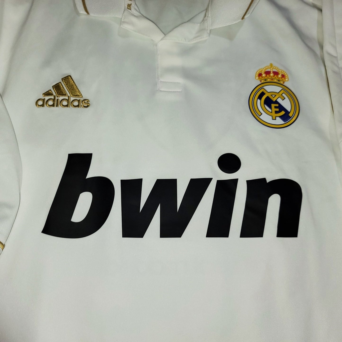 Real Madrid 2011 2012 LA LIGA CHAMPIONS Home Jersey Shirt Camiseta XL SKU# V13659 foreversoccerjerseys