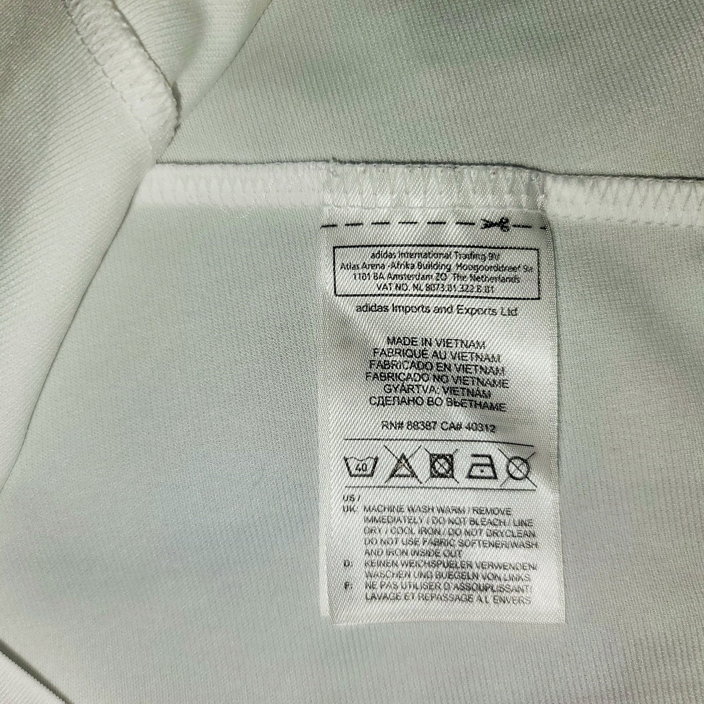 Real Madrid 2011 2012 LA LIGA CHAMPIONS Home Jersey Shirt Camiseta XL SKU# V13659 foreversoccerjerseys