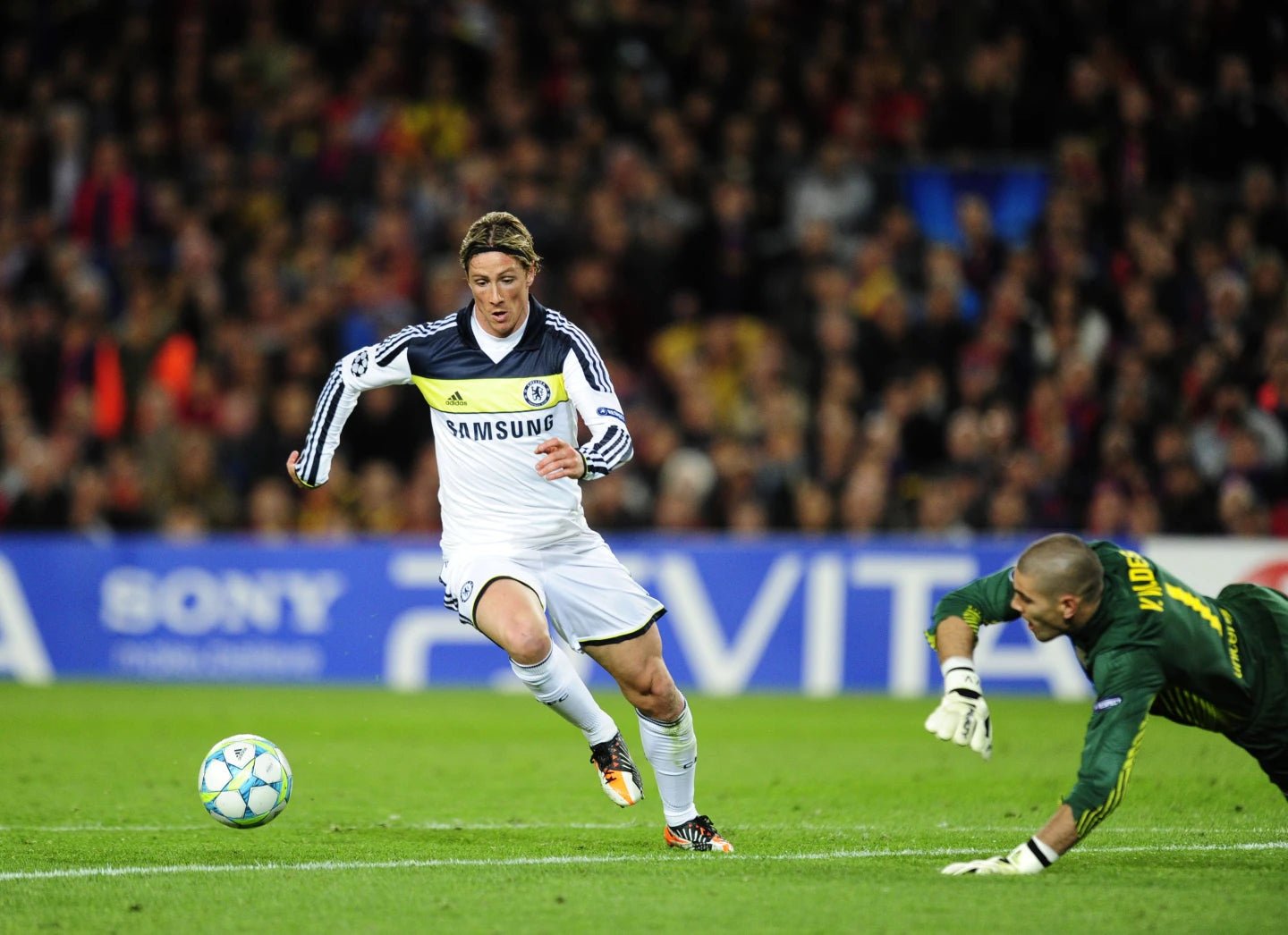 Torres Chelsea DEBUT 2011 2012 Third Soccer Jersey Shirt L SKU# O58740 Adidas