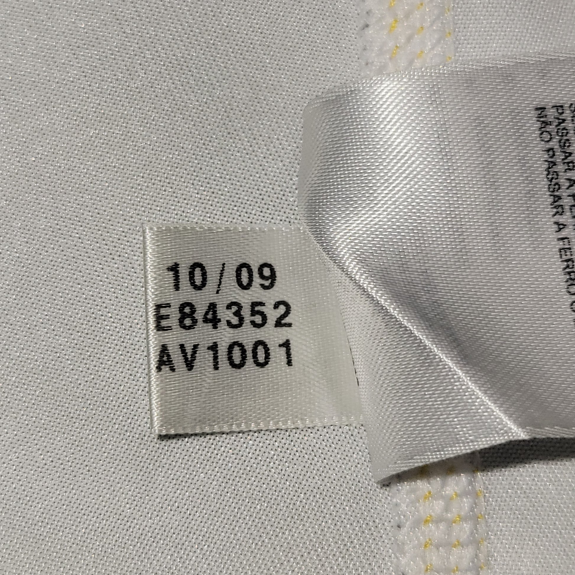 Cristiano Ronaldo Real Madrid 2009 2010 DEBUT Home Soccer Jersey Shirt L SKU# E84352 - foreversoccerjerseys