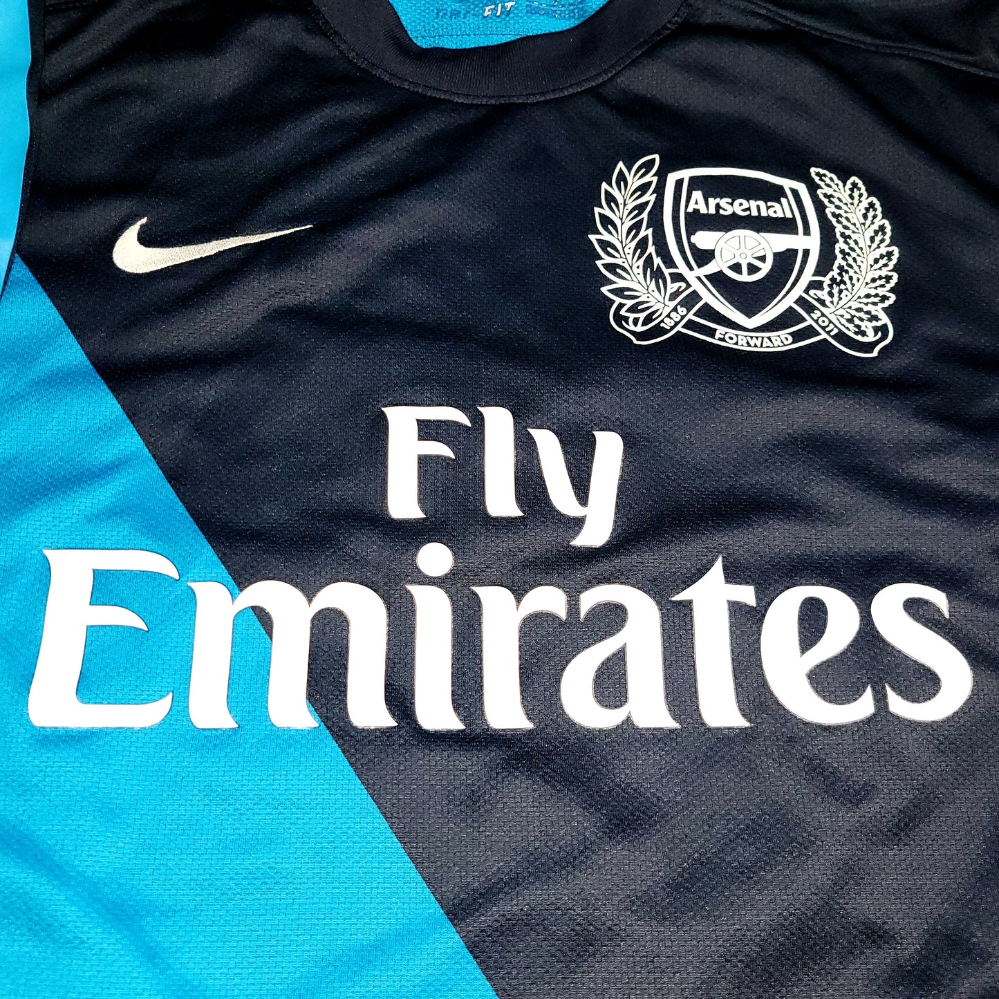 Henry Arsenal 2011 2012 Long Sleeve Away Soccer Jersey Shirt L SKU# 423984-472