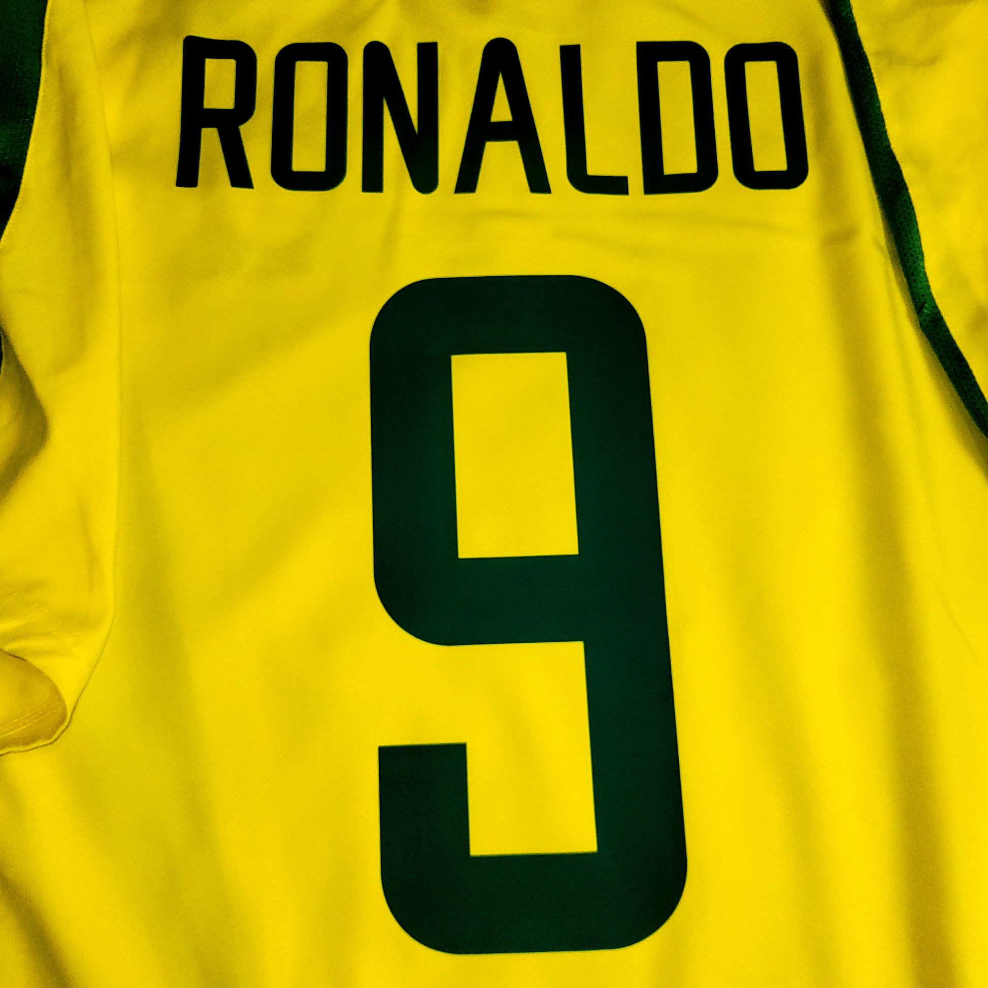 Ronaldo Brazil 2002 WORLD CUP Soccer Home Jersey Shirt XL SKU# 182265 - ForeverSoccerJerseys