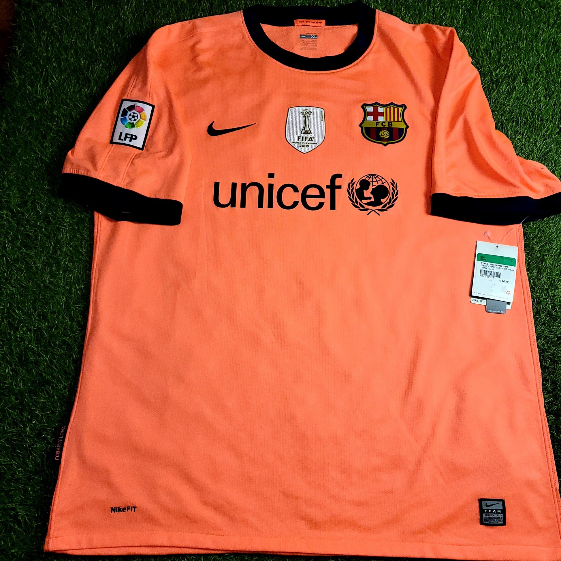 Iniesta Barcelona 2009 2010 Away Soccer Jersey Shirt BNWT XL SKU# 355020-870 - ForeverSoccerJerseys