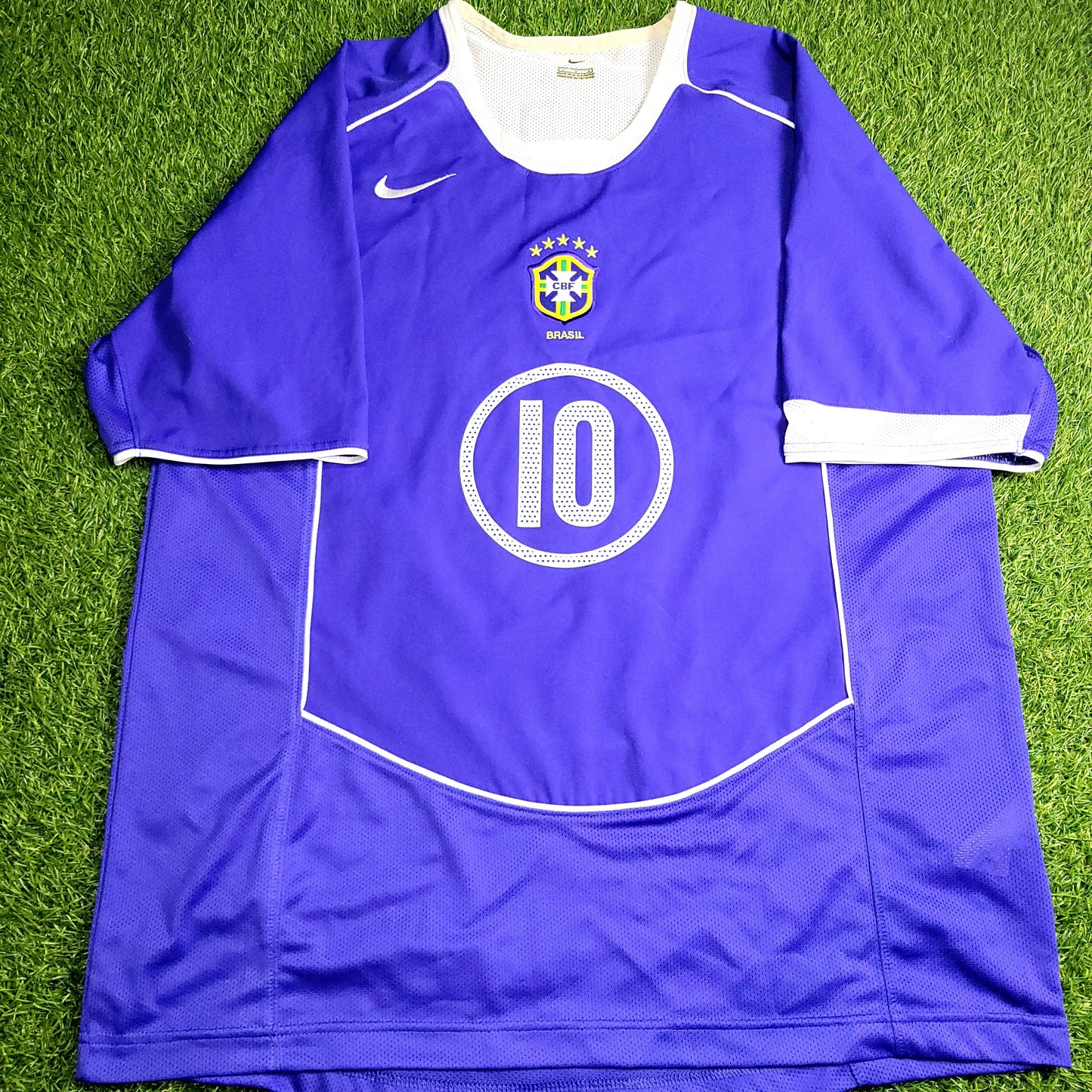 Ronaldinho Nike Brazil 2004 Away Soccer Jersey Shirt L SKU# 788794 - ForeverSoccerJerseys