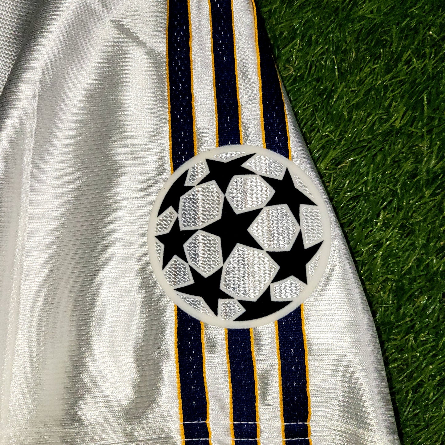 Raul Real Madrid 1998 1999 INTERCONTINENTAL FINAL Soccer Jersey Shirt XL