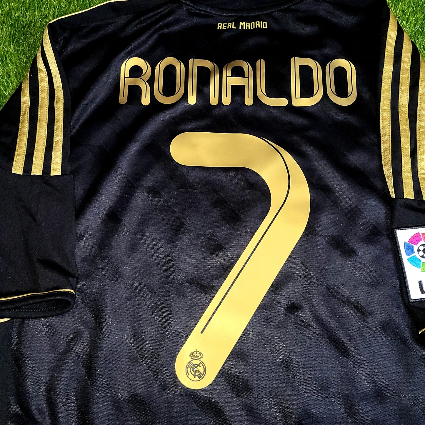 Cristiano Ronaldo Real Madrid 2011 2012 Away Soccer Jersey Shirt L SKU# V13642 - ForeverSoccerJerseys