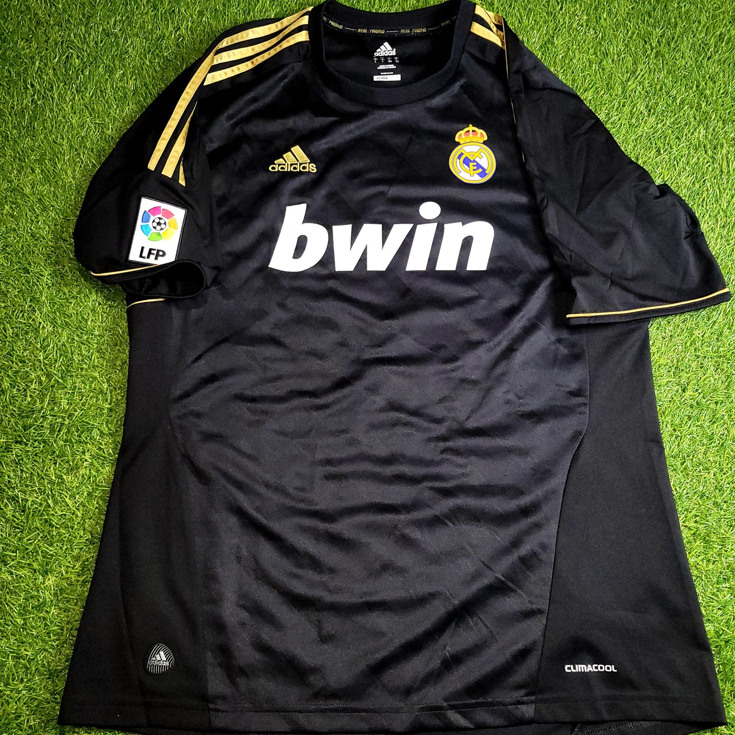 Cristiano Ronaldo Real Madrid 2011 2012 Away Soccer Jersey Shirt L SKU# V13642 - ForeverSoccerJerseys