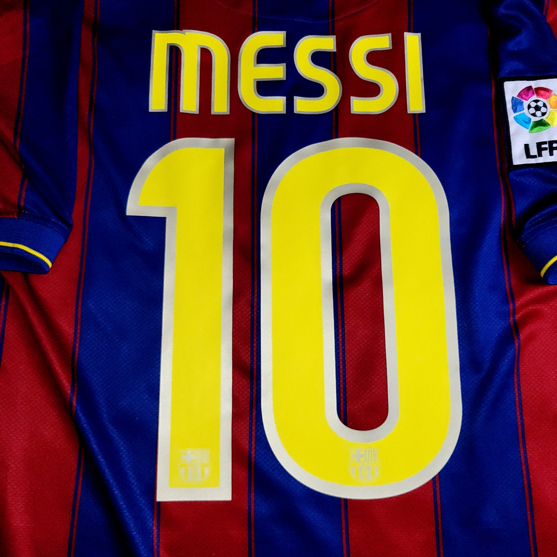 Messi Barcelona 2009 2010 Home Soccer Jersey XL SKU# 343808-496 - ForeverSoccerJerseys