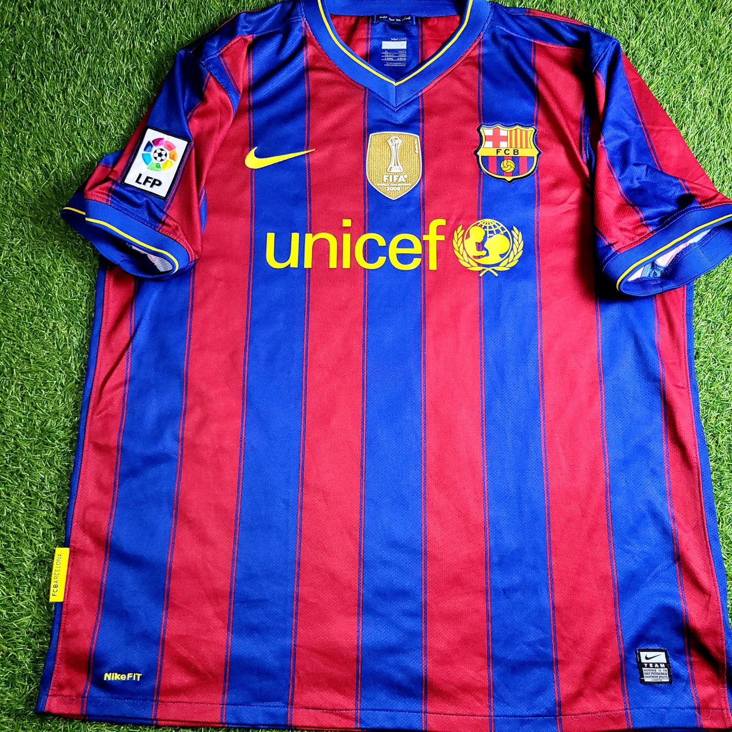 Messi Barcelona 2009 2010 Home Soccer Jersey XL SKU# 343808-496 - ForeverSoccerJerseys