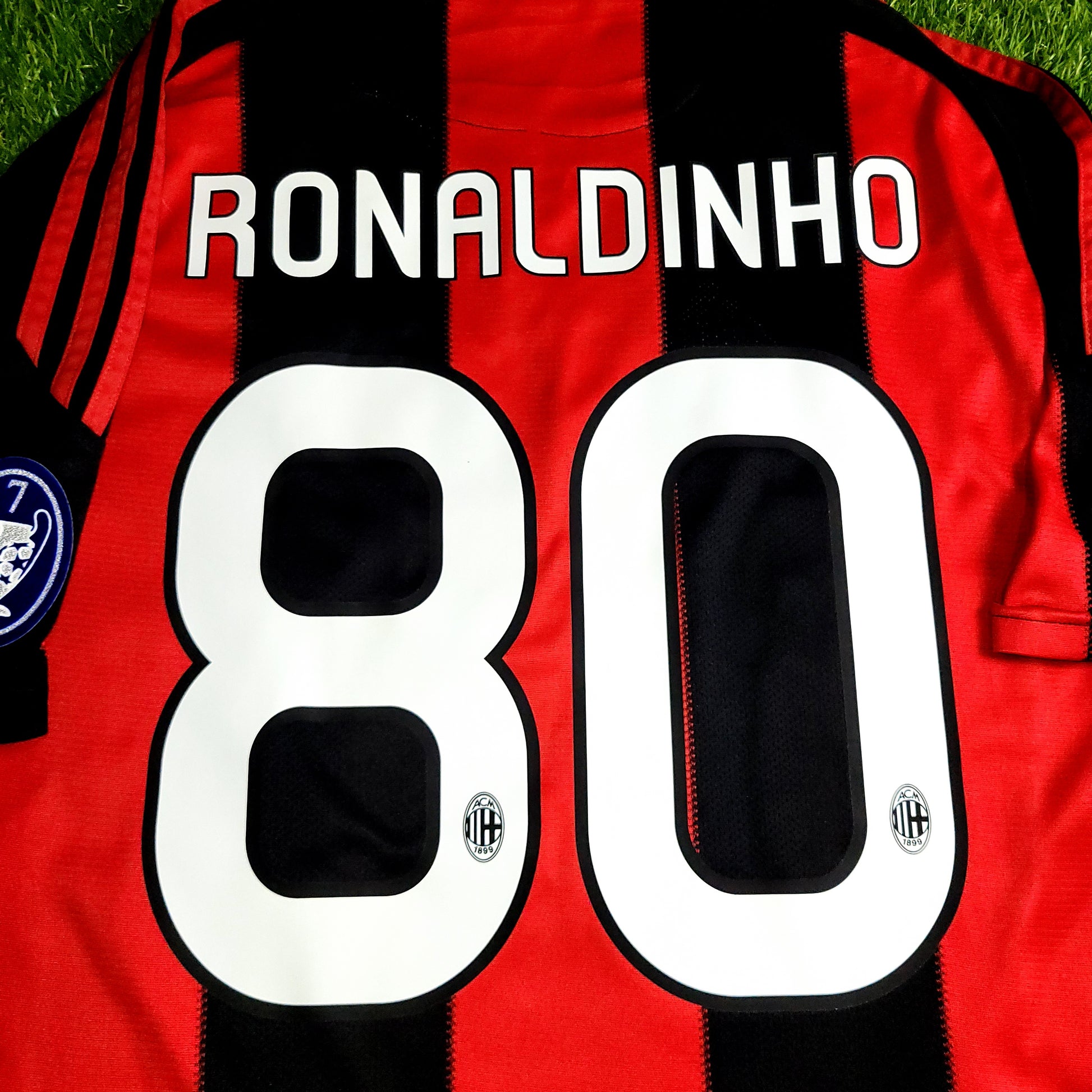 Ronaldinho AC Milan Adidas 2010 2011 Home Soccer Jersey M SKU# P96288 - ForeverSoccerJerseys