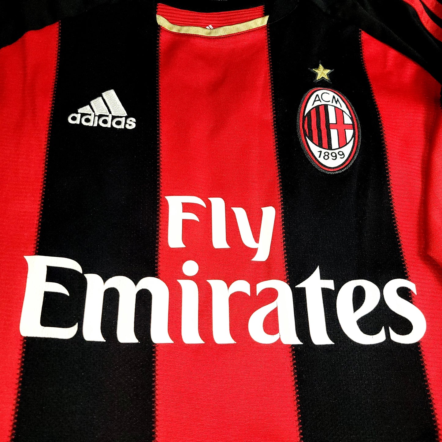 Ronaldinho AC Milan Adidas 2010 2011 Home Soccer Jersey M SKU# P96288 - ForeverSoccerJerseys