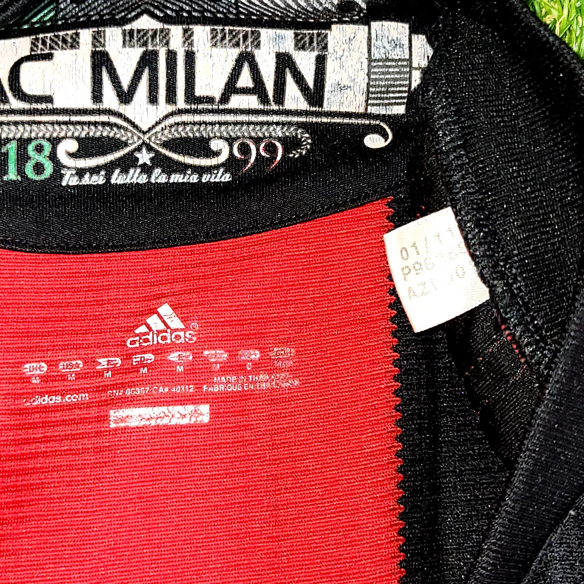 Ronaldinho AC Milan Adidas 2010 2011 Home Soccer Jersey M SKU# P96288 - ForeverSoccerJerseys