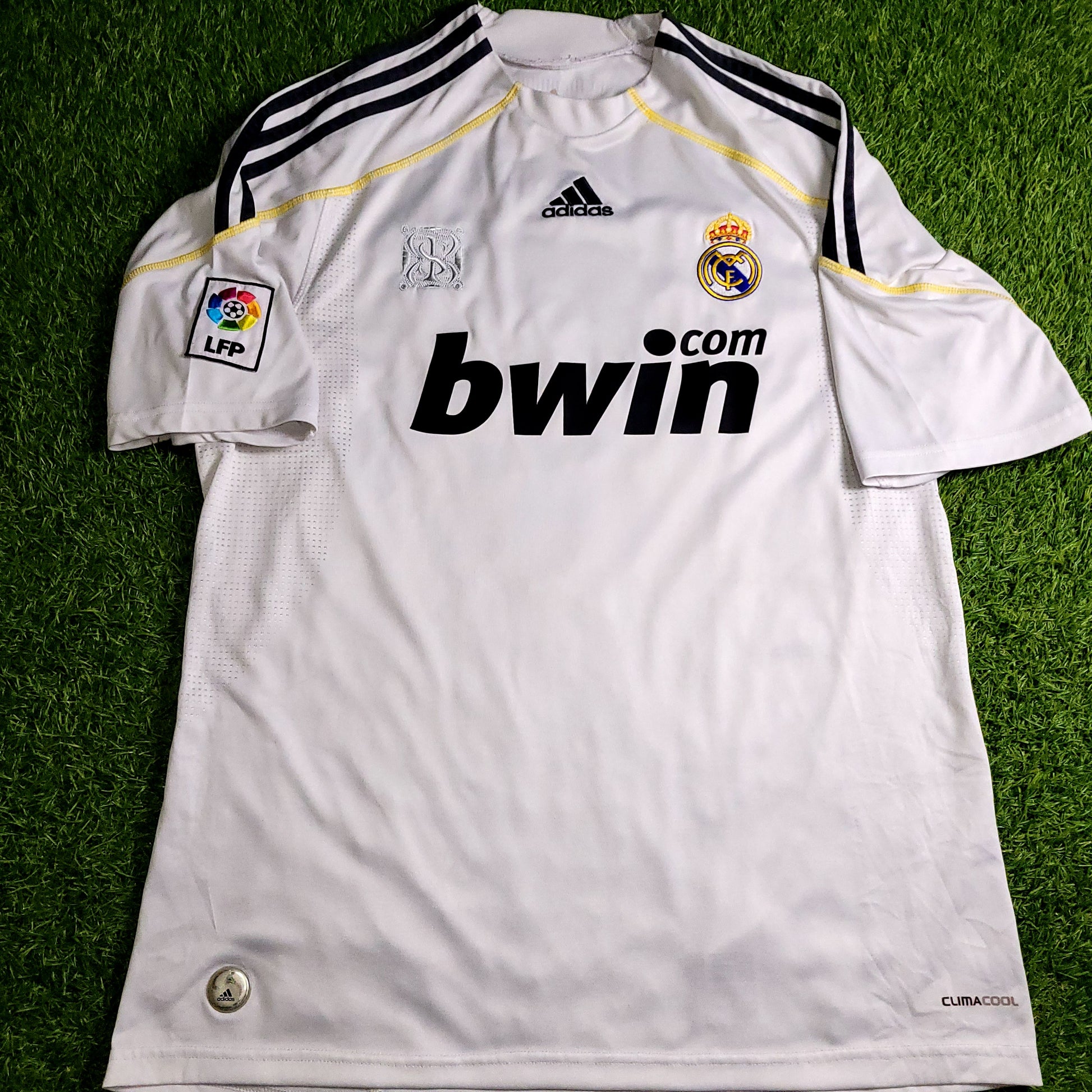 Cristiano Ronaldo Real Madrid 2009 2010 DEBUT Home Soccer Jersey L SKU# E84352 - ForeverSoccerJerseys