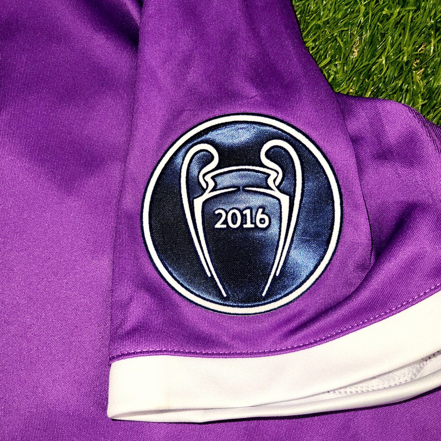 Cristiano Ronaldo Real Madrid 2016 2017 UEFA FINAL Purple Away Soccer Jersey BNWT XL SKU# AI5158 - ForeverSoccerJerseys