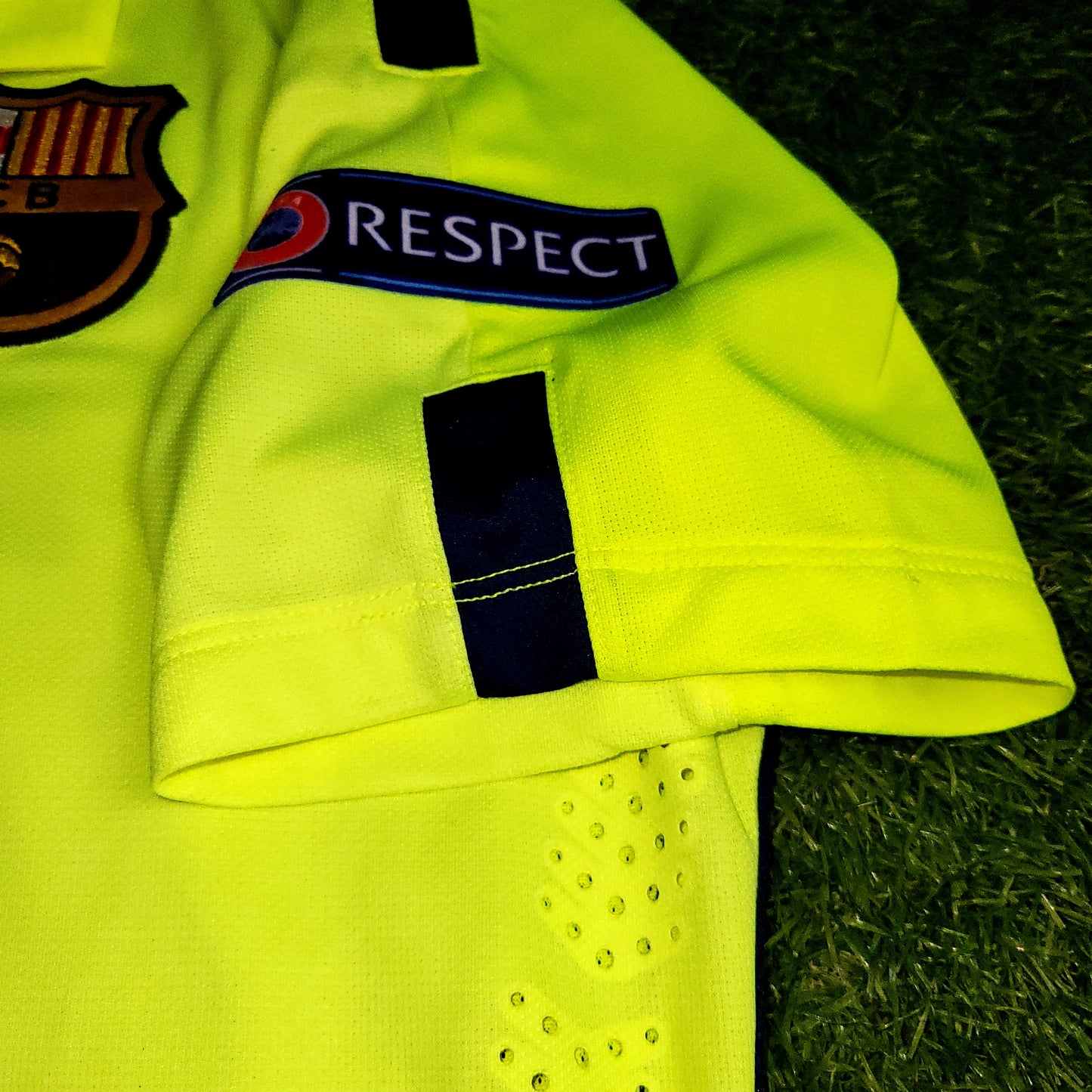 Neymar Barcelona UEFA TREBLE 2014 2015 PLAYER ISSUE Soccer Third Jersey XL SKU# 631132-711
