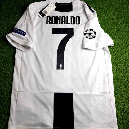 Cristiano Ronaldo Juventus 2018 2019 DEBUT UEFA Soccer Jersey BNWT L SKU# CF3489 - ForeverSoccerJerseys