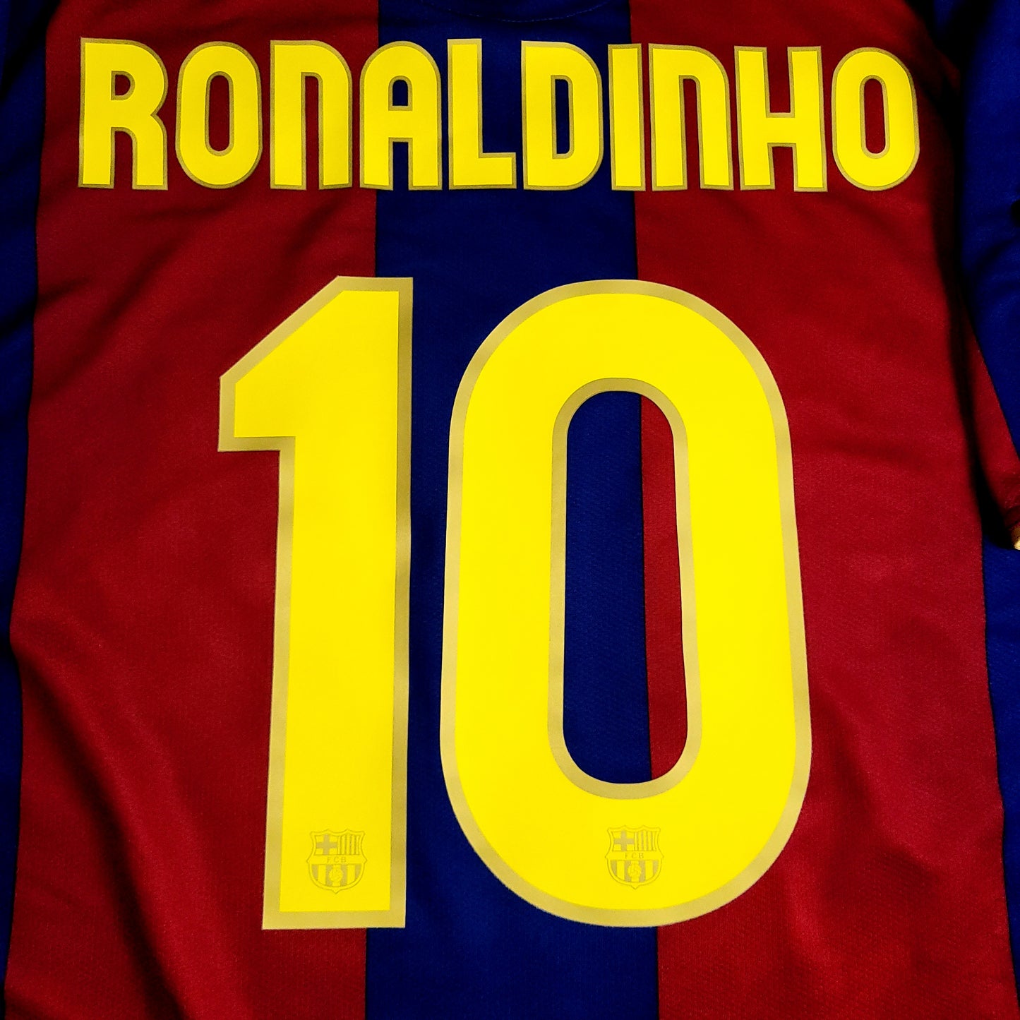 Ronaldinho Barcelona Anniversary 2007 2008 Soccer Jersey L SKU# 237741-655 - ForeverSoccerJerseys