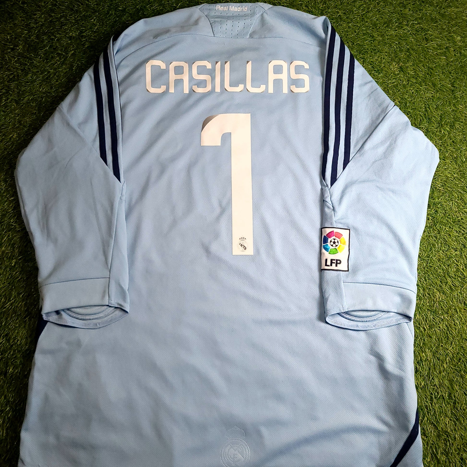 Casillas Real Madrid GK 2008 2009 Soccer Jersey XL SKU# 697795 - ForeverSoccerJerseys