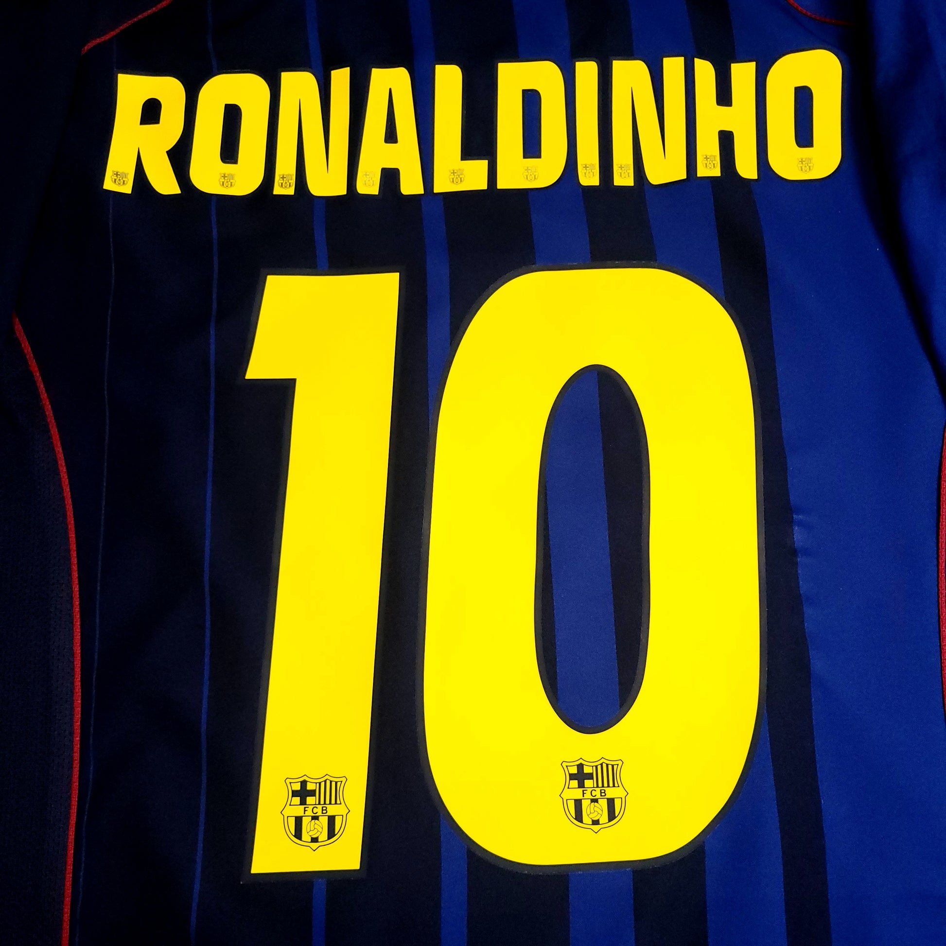 Ronaldinho Barcelona 2004 2005 Away Soccer Jersey XL SKU# 118862 - ForeverSoccerJerseys
