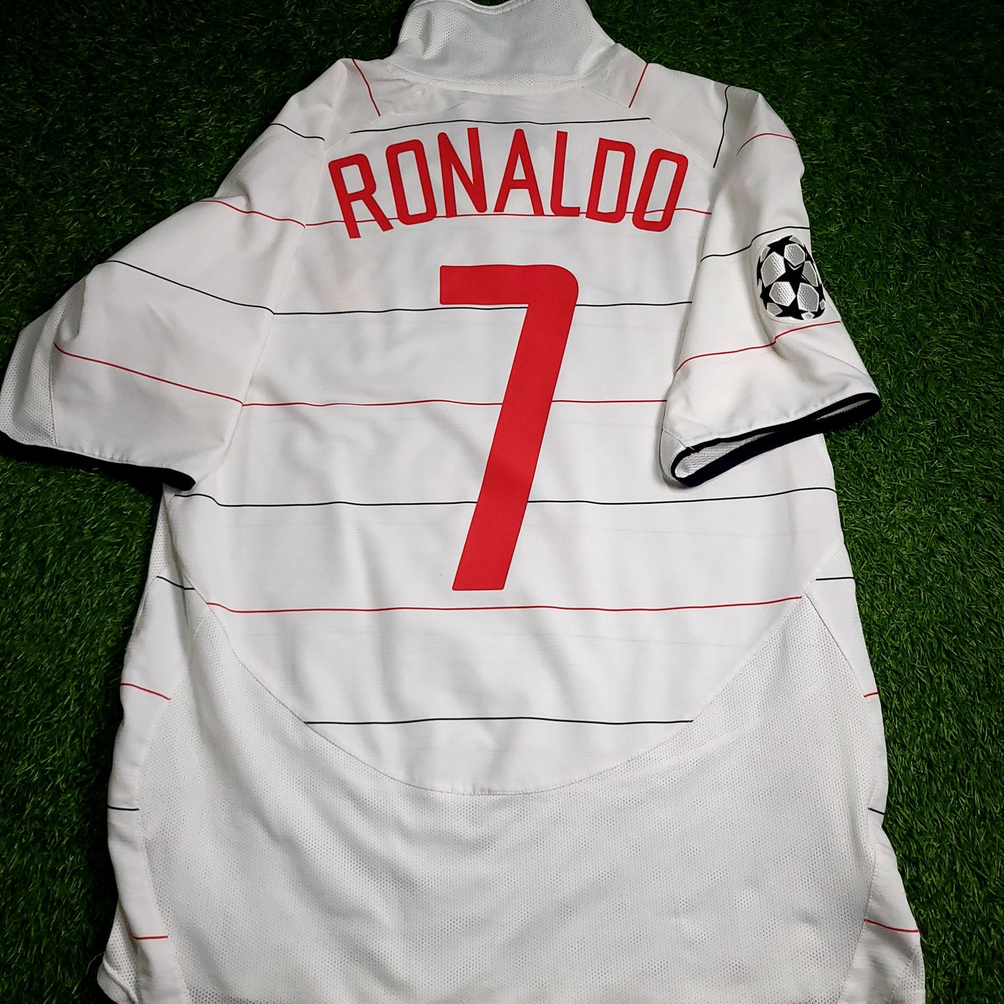 Cristiano Ronaldo Manchester United 2003 2005 DEBUT UEFA Third Soccer Jersey L SKU# 112679 - ForeverSoccerJerseys