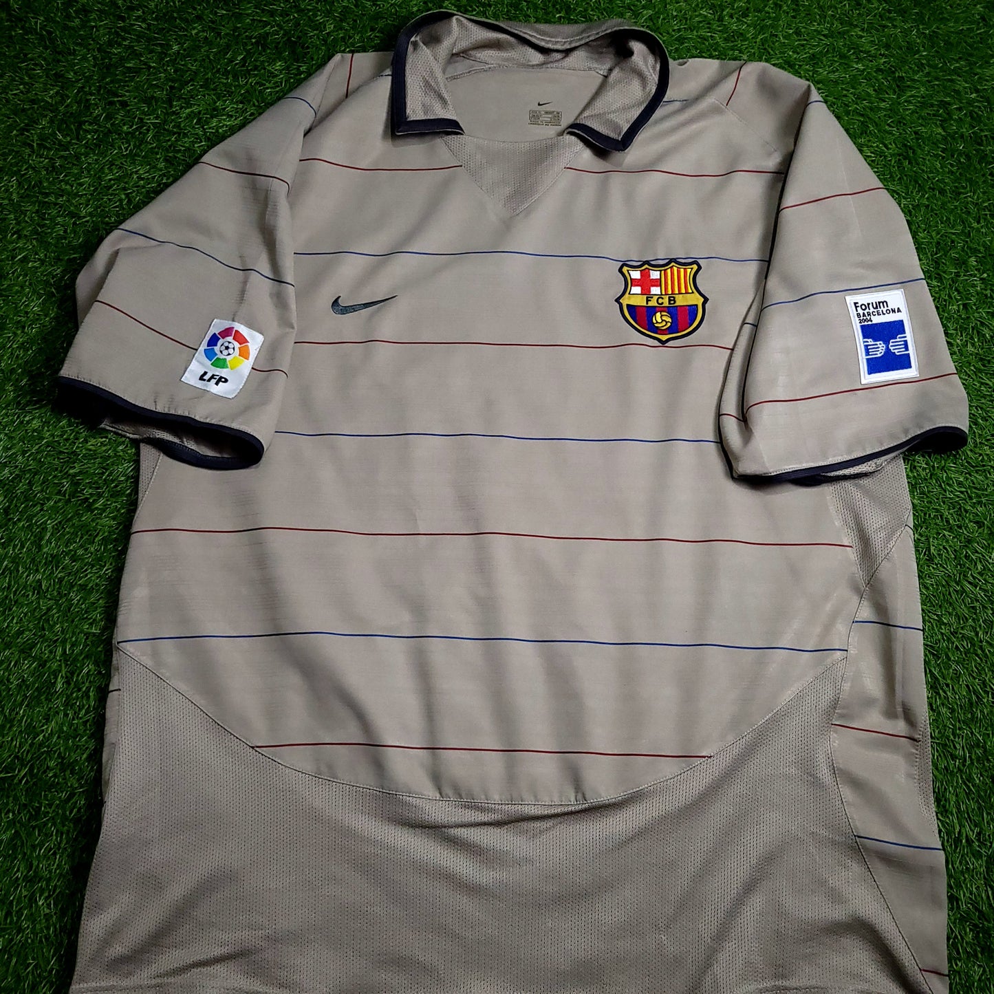 Ronaldinho Barcelona 2003 2004 DEBUT SEASON Away Soccer Jersey XL SKU# 112587 - ForeverSoccerJerseys