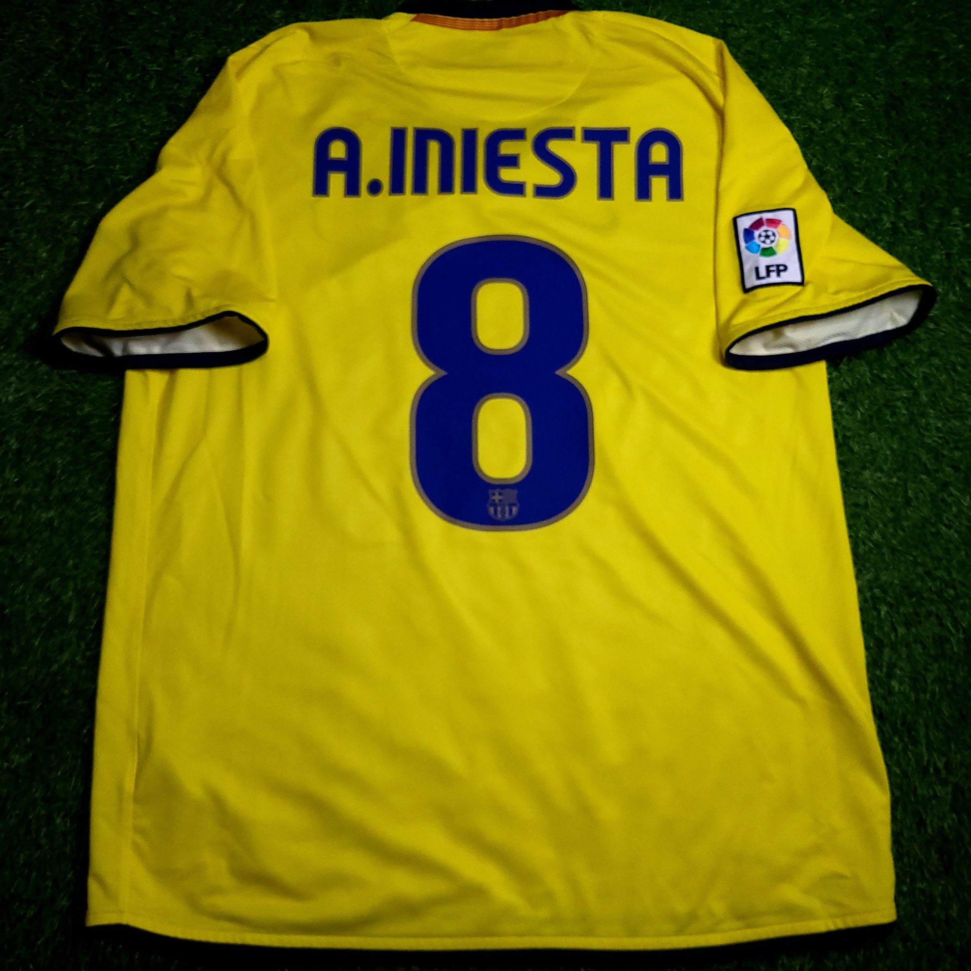 Iniesta Barcelona INIESTAZO TREBLE 2008 2009 Soccer Away Jersey L SKU# 286787-760 - ForeverSoccerJerseys