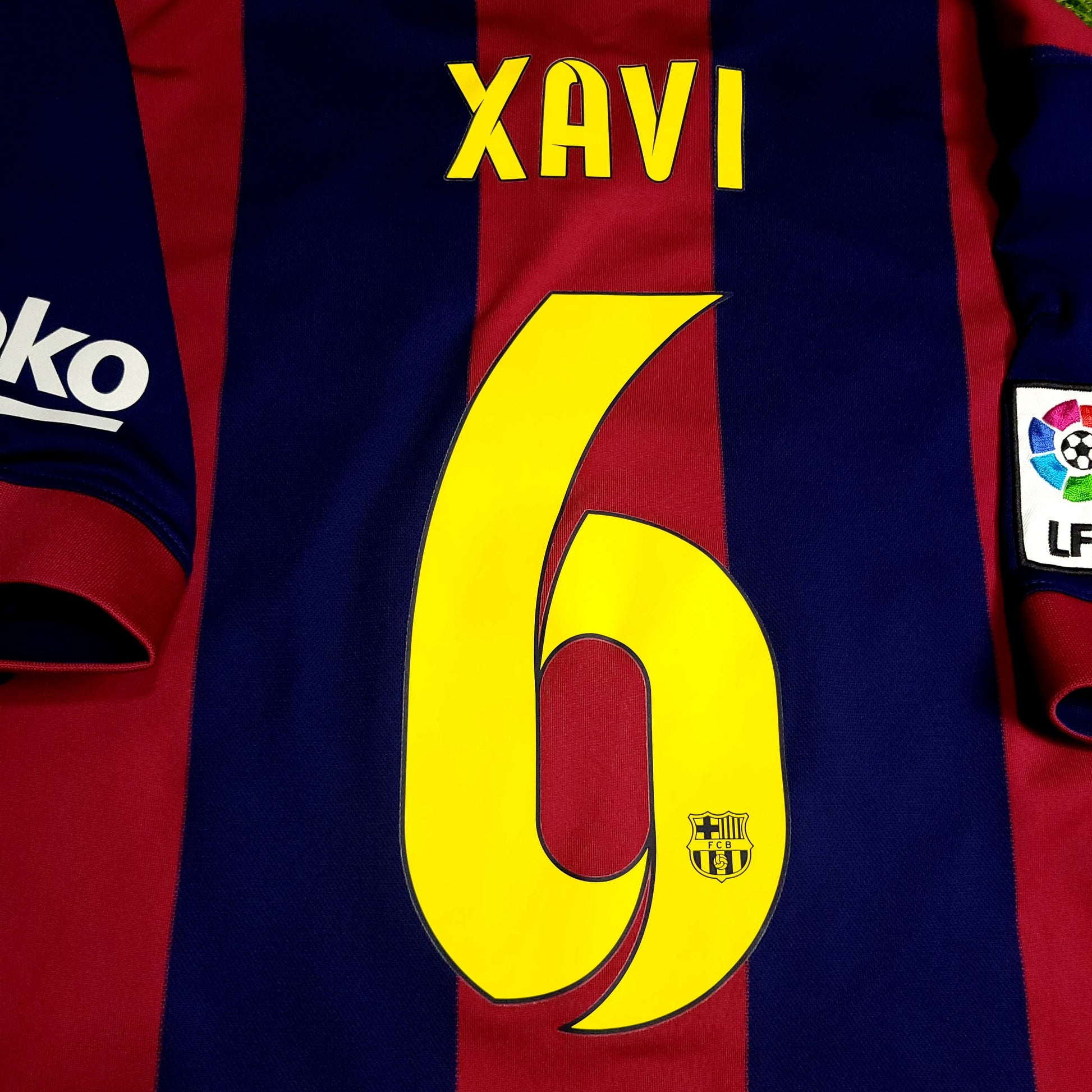 Xavi Barcelona 2014 2015 TREBLE Soccer Jersey XL SKU# 610594-422 - ForeverSoccerJerseys
