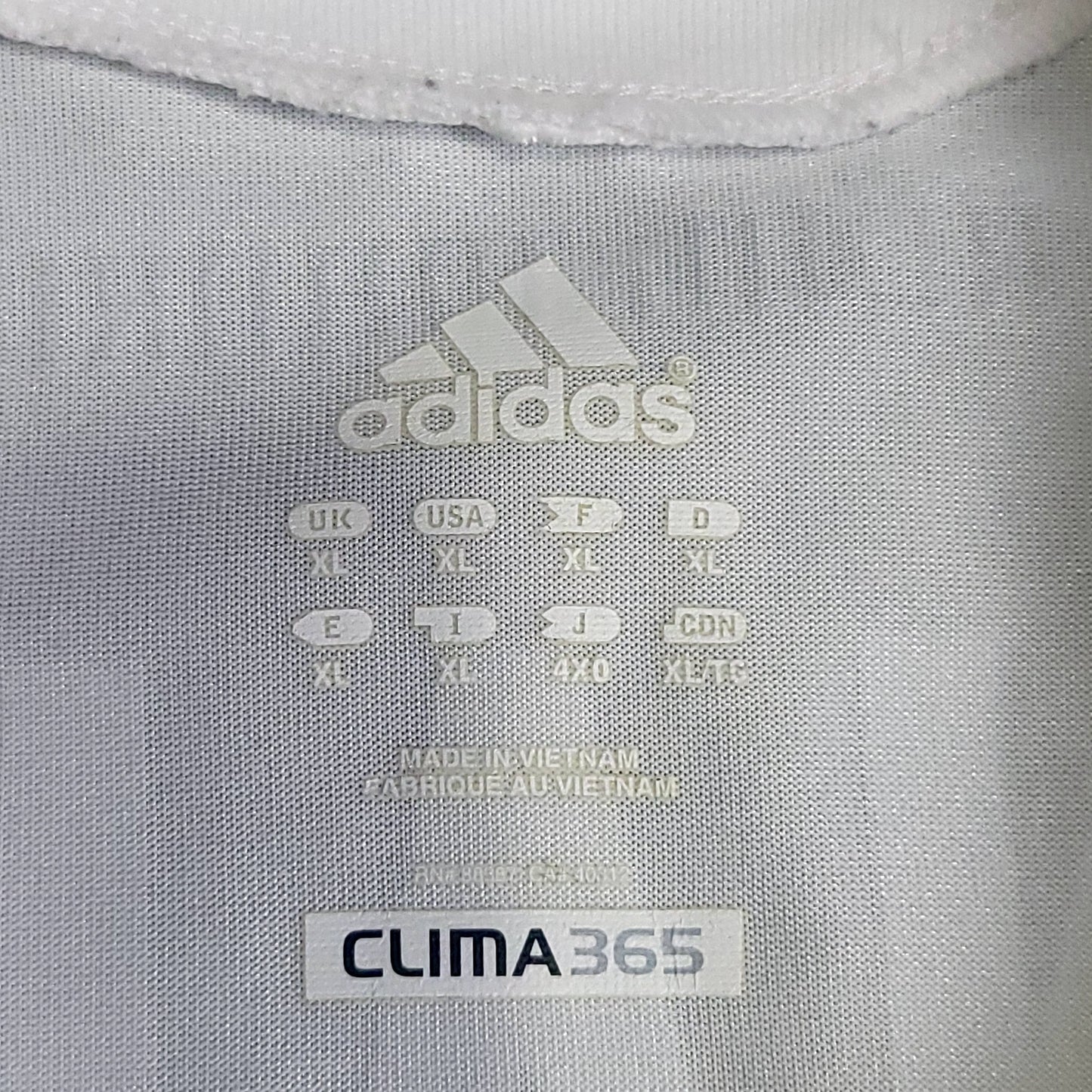 Cristiano Ronaldo Real Madrid 2009 2010 DEBUT UEFA Soccer Jersey XL SKU# E84340