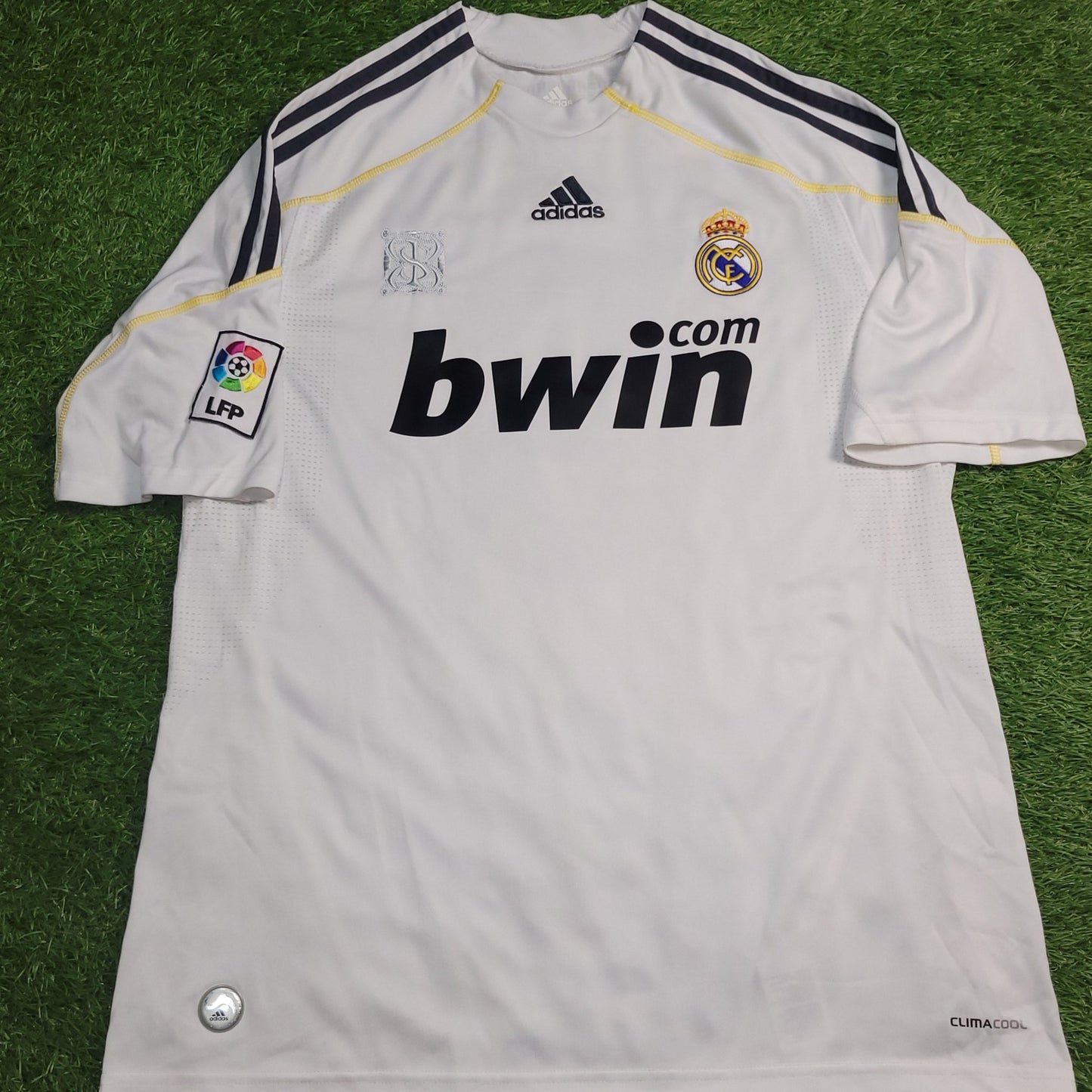 Cristiano Ronaldo Real Madrid 2009 2010 DEBUT Home Soccer Jersey Shirt L SKU# E84352 Adidas