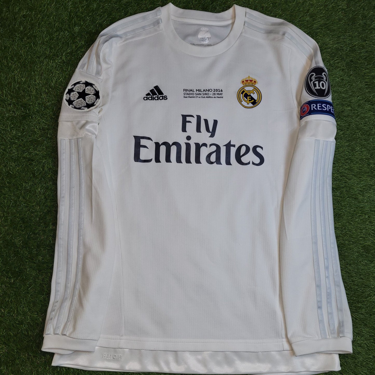 Cristiano Ronaldo Real Madrid 2015 2016 Long Sleeve UEFA FINAL Soccer Jersey Shirt L SKU# S12653 Adidas