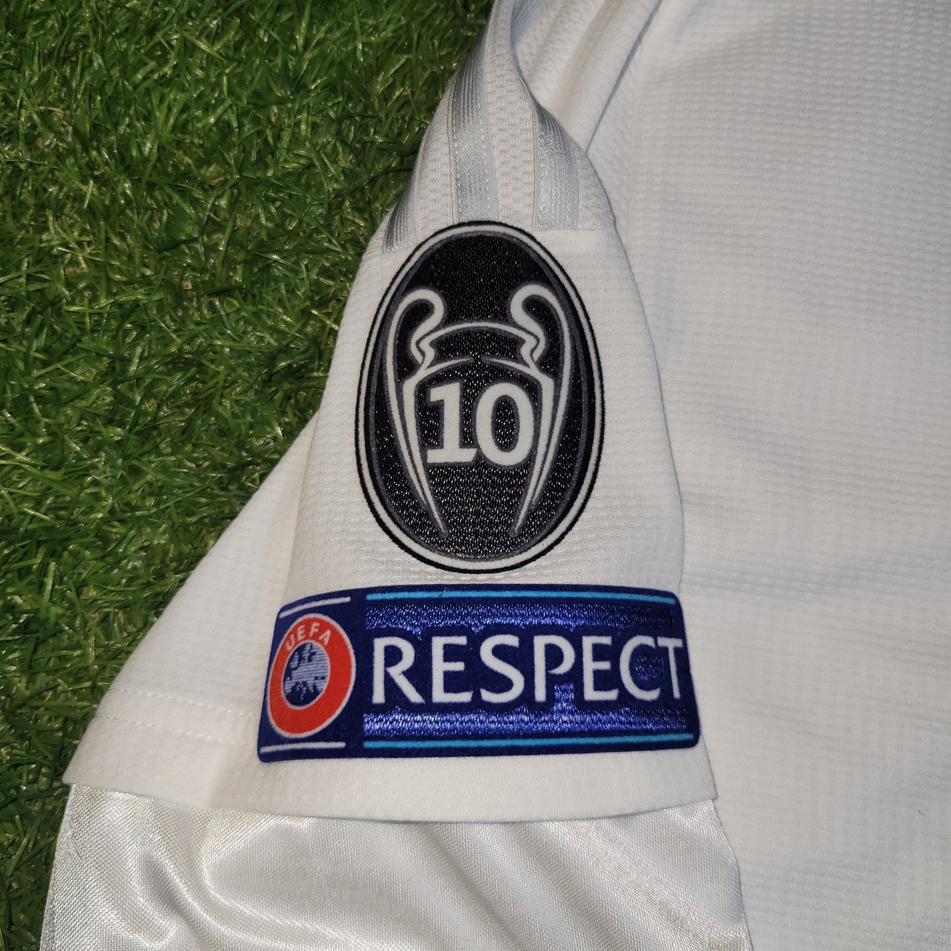 Cristiano Ronaldo Real Madrid 2015 2016 Long Sleeve UEFA FINAL Soccer Jersey Shirt L SKU# S12653 Adidas