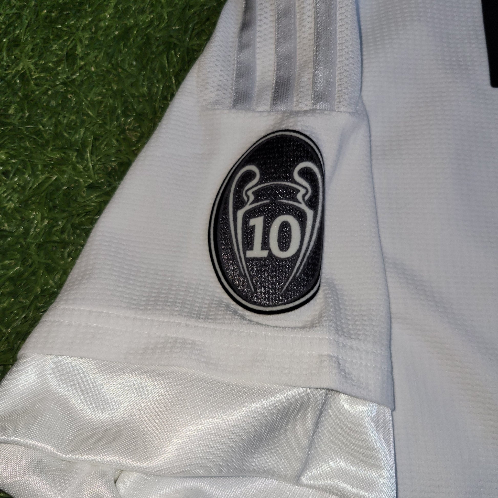 Cristiano Ronaldo Real Madrid 2015 2016 UEFA FINAL Home Soccer Jersey Shirt L SKU S12614 Adidas