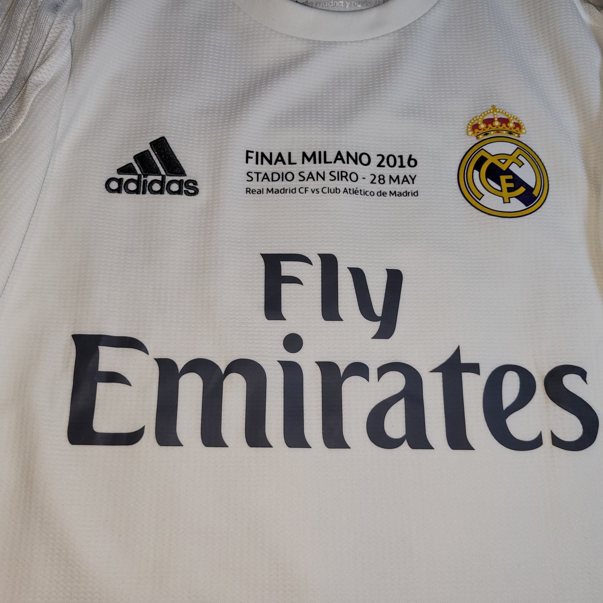 Cristiano Ronaldo Real Madrid 2015 2016 UEFA FINAL Home Soccer Jersey Shirt L SKU S12614 Adidas