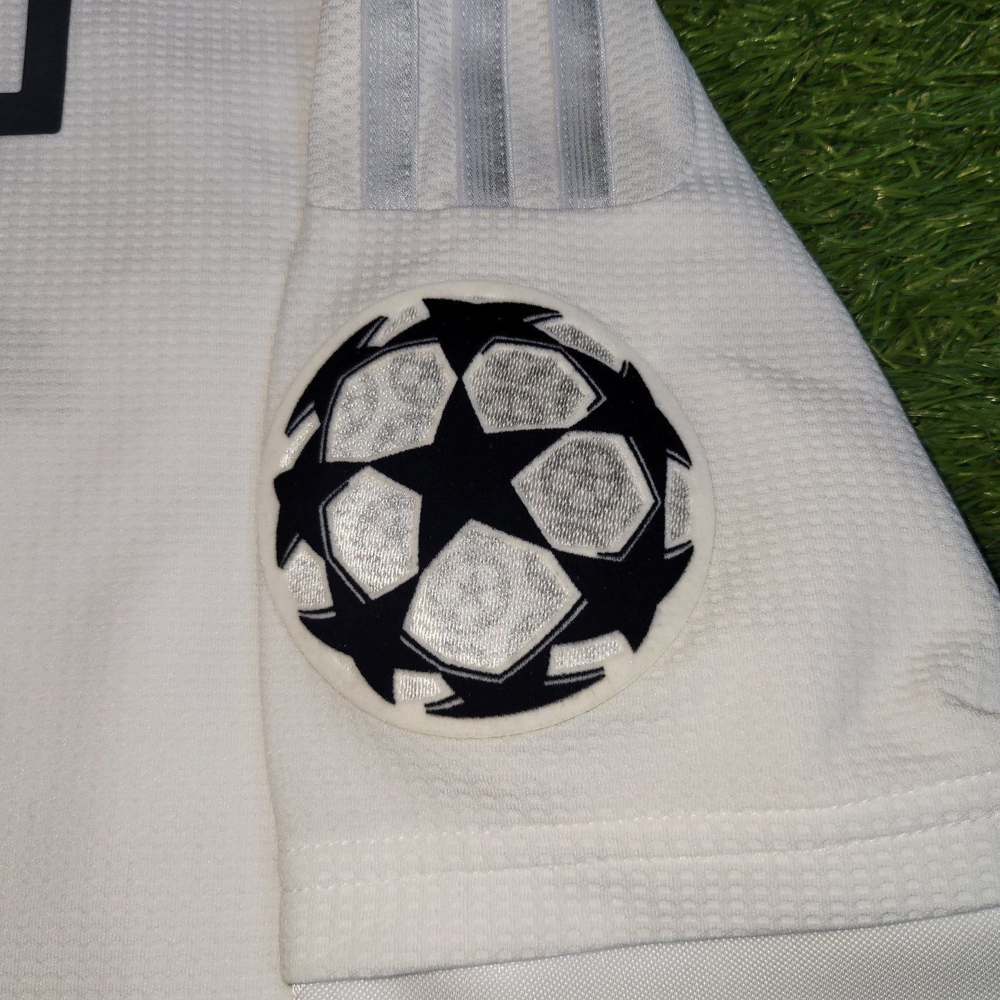 Cristiano Ronaldo Real Madrid 2015 2016 UEFA FINAL Home Soccer Jersey Shirt L SKU S12614 Adidas