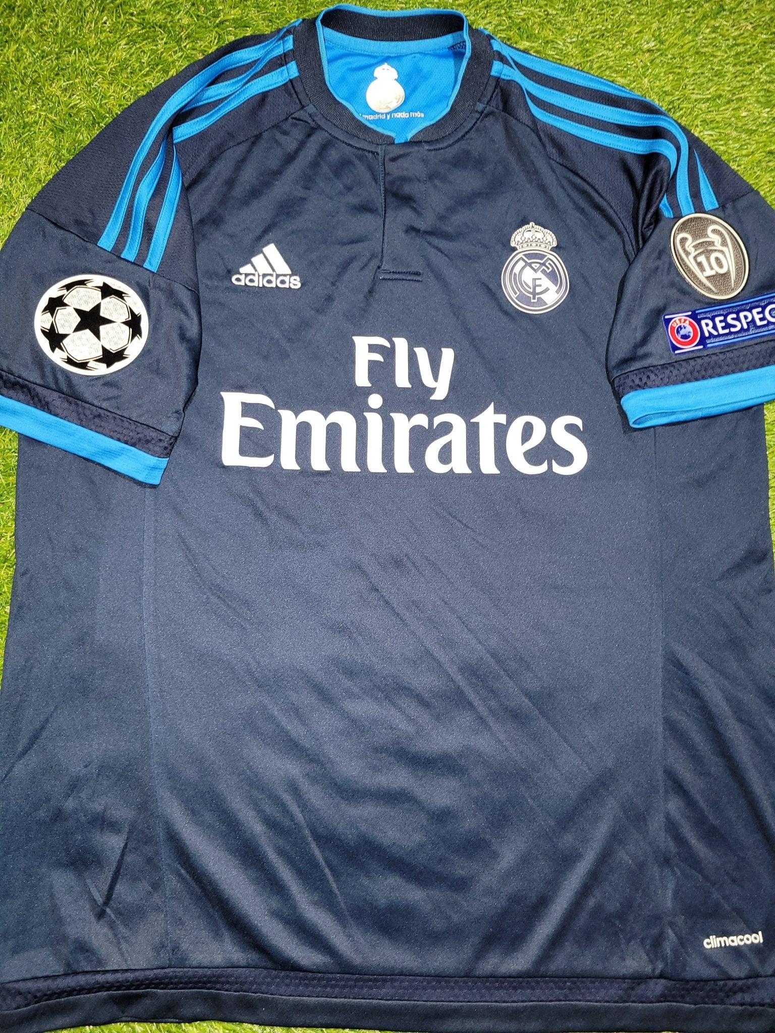 Cristiano Ronaldo Real Madrid 2015 2016 UEFA Third Soccer Jersey Shirt L SKU# S12676 Adidas