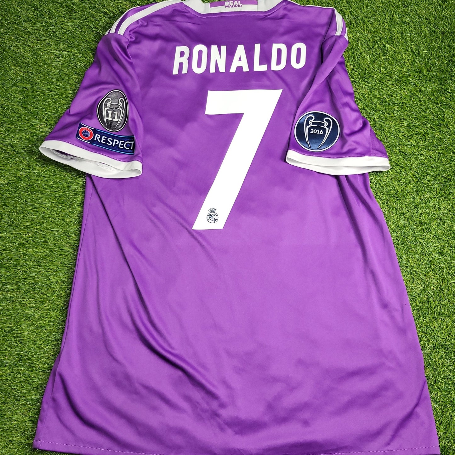 Cristiano Ronaldo Real Madrid 2016 2017 UEFA FINAL Away Soccer Jersey Shirt L SKU AI5158 Adidas