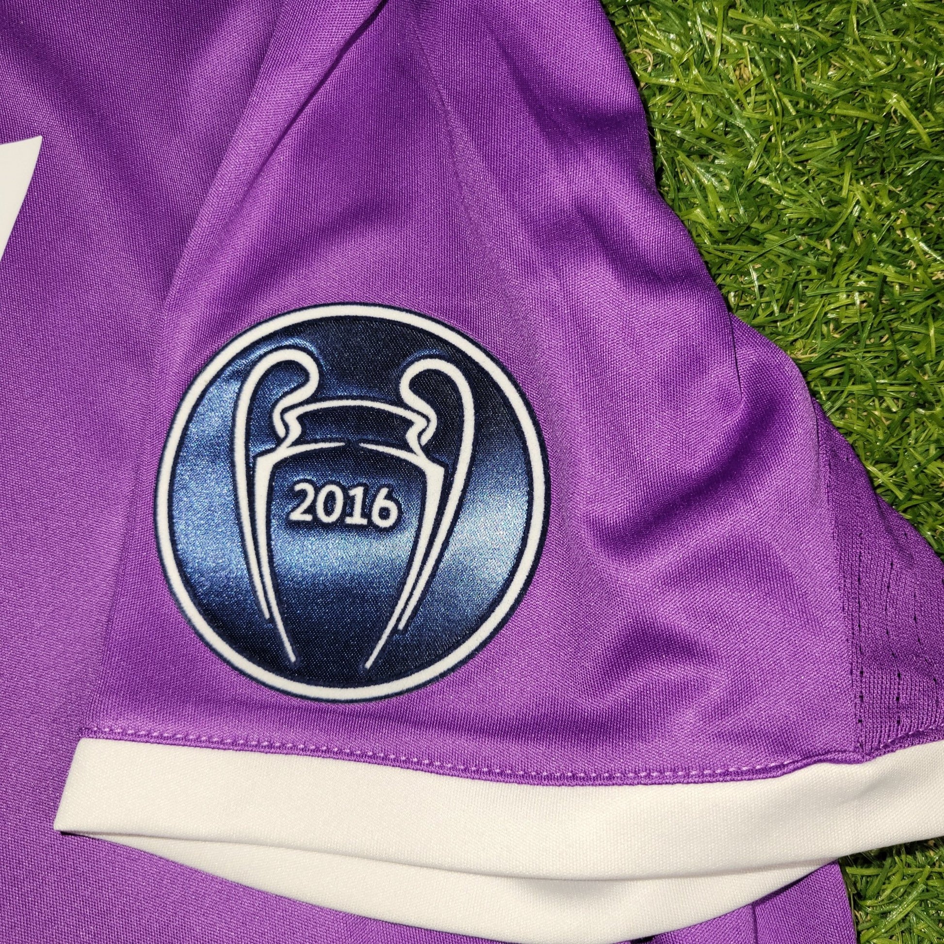 Cristiano Ronaldo Real Madrid 2016 2017 UEFA FINAL Away Soccer Jersey Shirt L SKU AI5158 Adidas