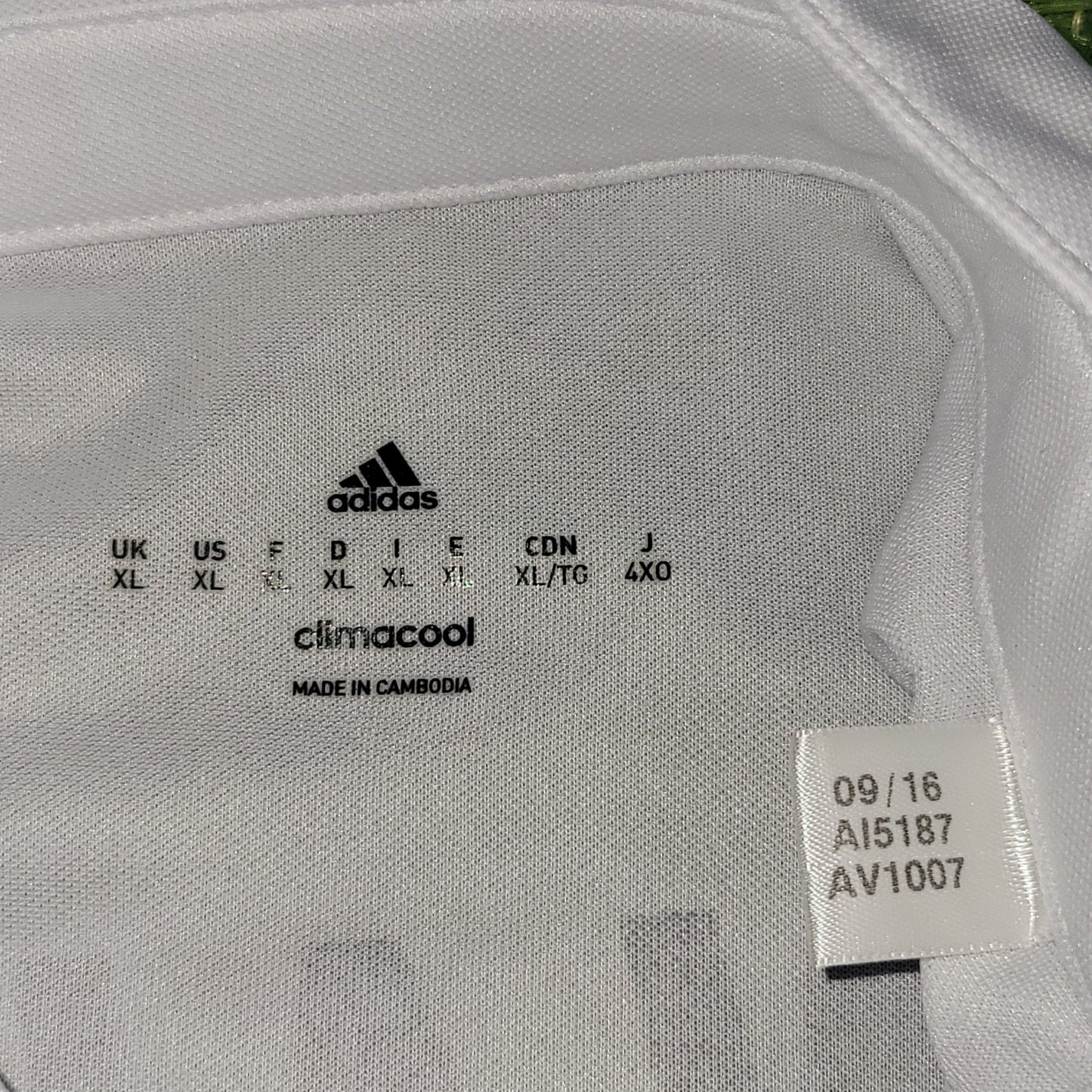 Cristiano Ronaldo Real Madrid 2016 2017 UEFA Home Soccer Jersey Shirt XL SKU AI5187 Adidas