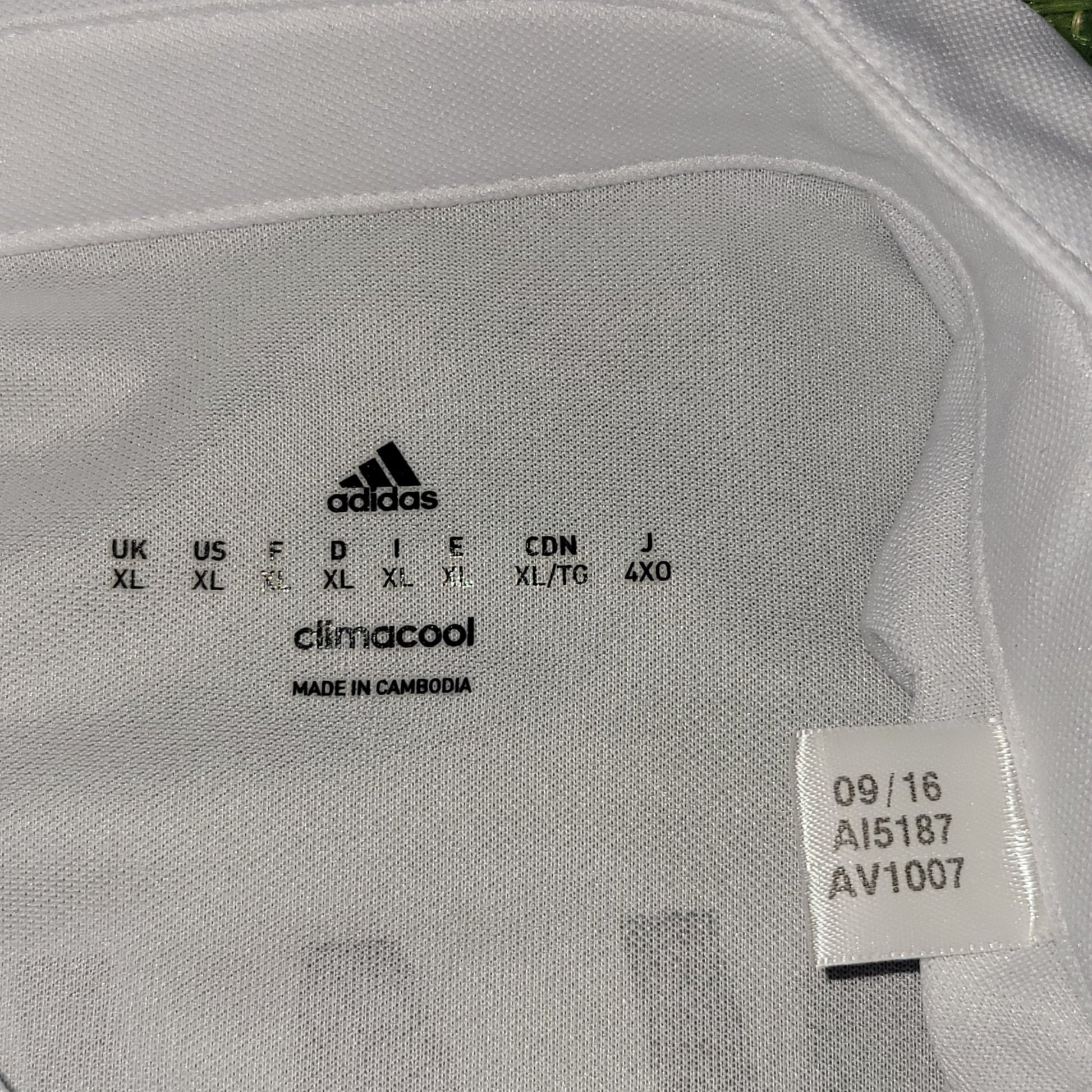 Cristiano Ronaldo Real Madrid 2016 2017 UEFA Home Soccer Jersey Shirt XL SKU AI5187 Adidas