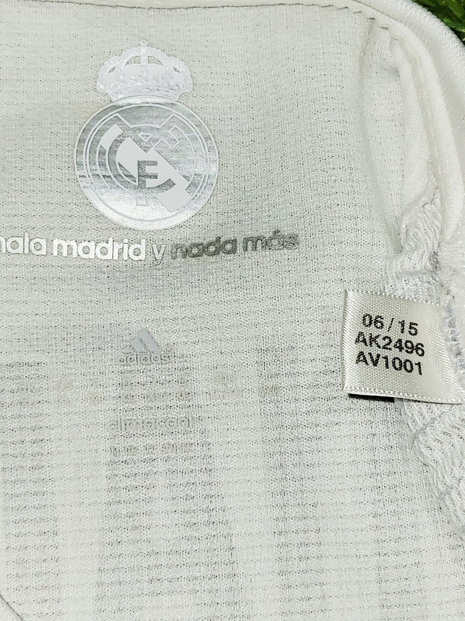 Cristiano Ronaldo Real Madrid 2015 2016 UEFA Home Soccer Jersey Shirt XL SKU# AK2496 Adidas