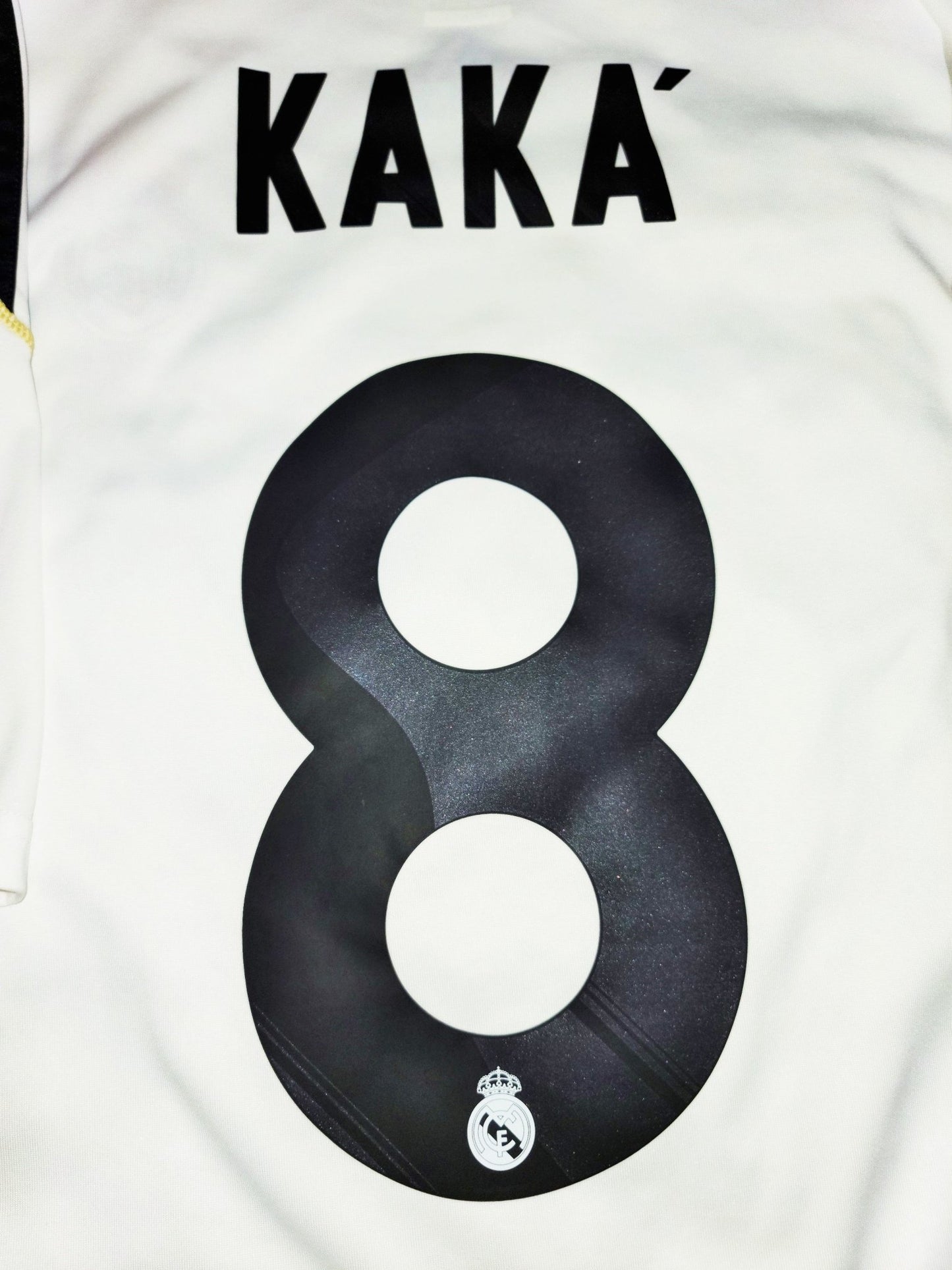 Kaka Real Madrid 2009 2010 DEBUT SEASON Jersey Shirt Camiseta L SKU# E84352 AV1001 foreversoccerjerseys