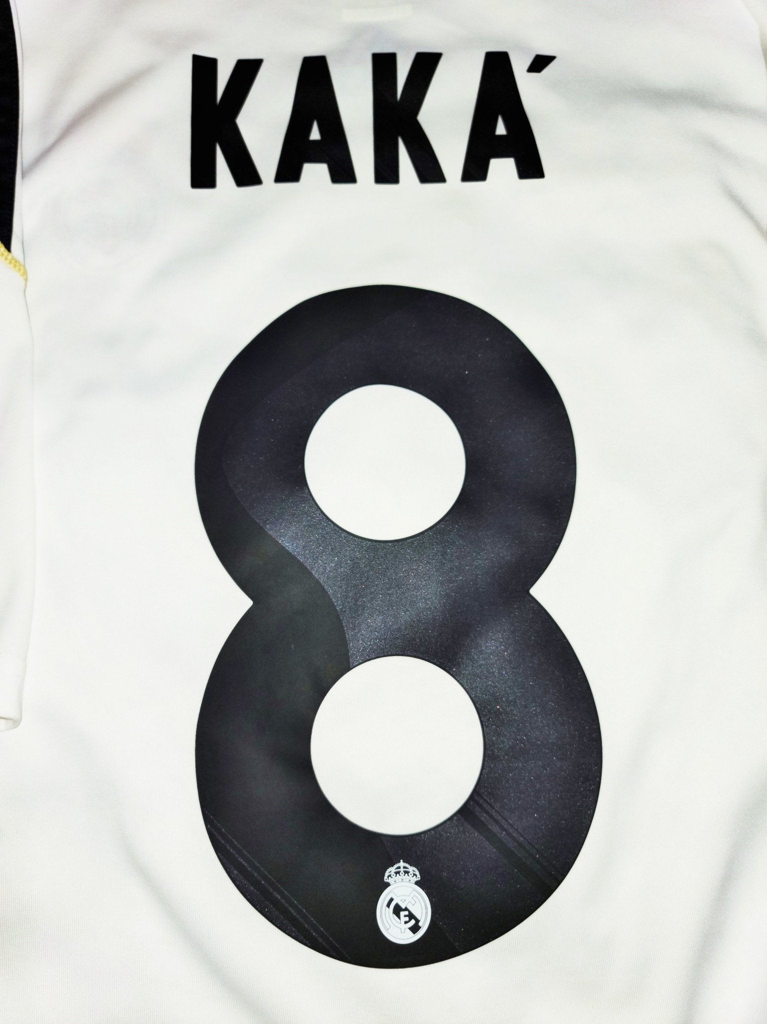 Kaka Real Madrid 2009 2010 DEBUT SEASON Jersey Shirt Camiseta L SKU# E84352 AV1001 foreversoccerjerseys