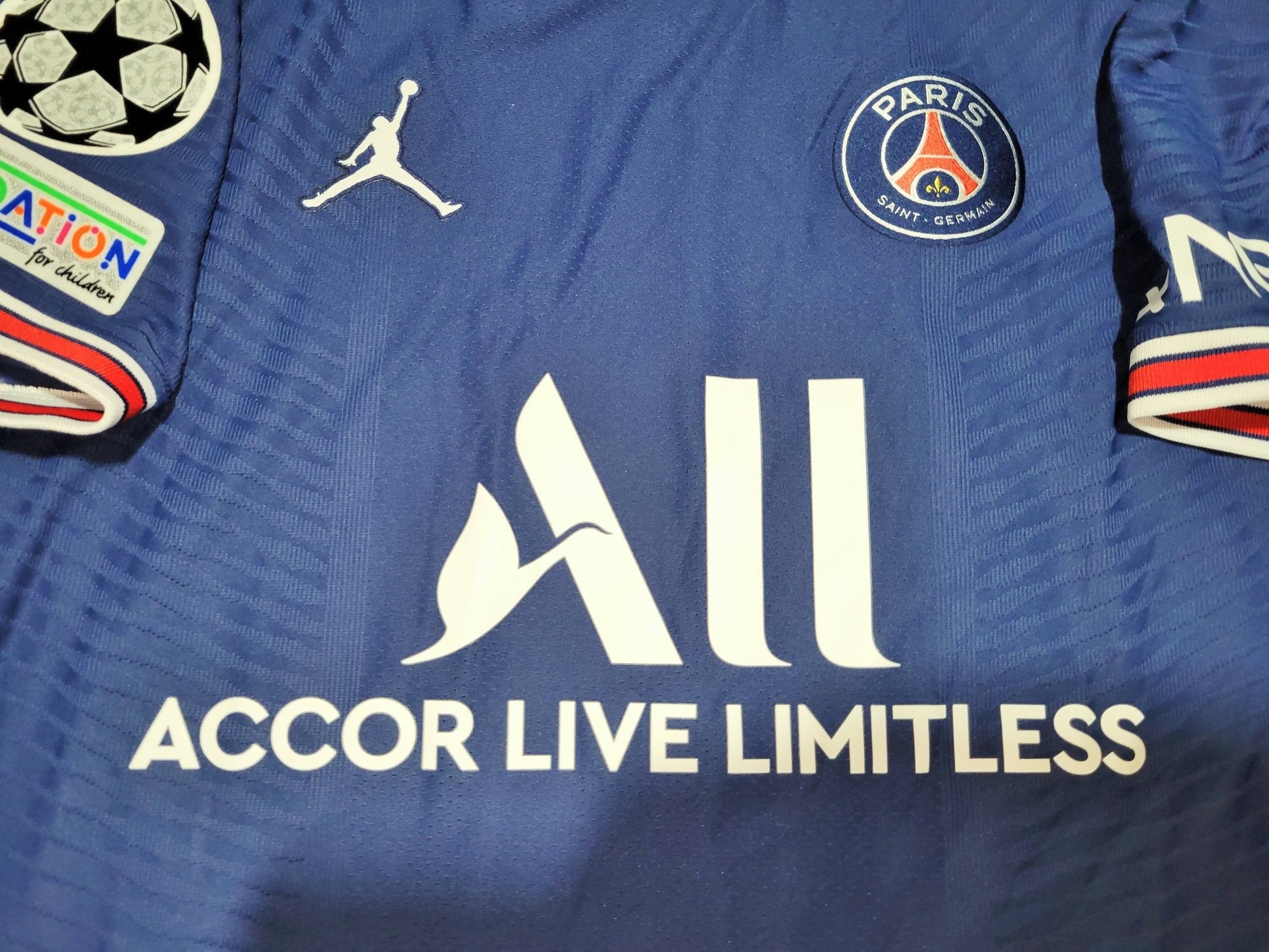 Messi Paris Saint Germain PSG Jordan 2021 2022 UEFA DEBUT Home Soccer Jersey Shirt L SKU# CV7851-411 Jordan