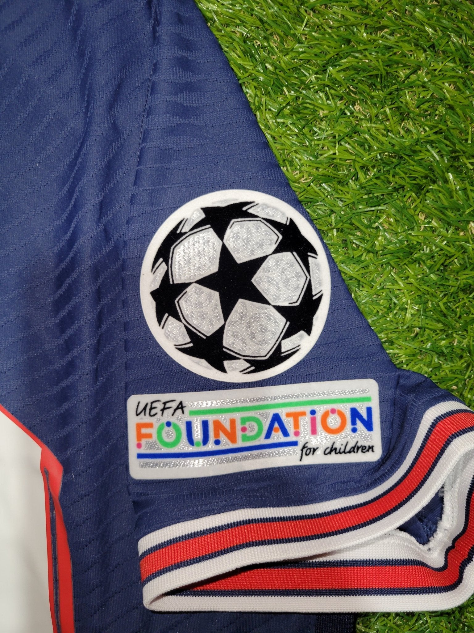 Messi Paris Saint Germain PSG Jordan 2021 2022 UEFA DEBUT Home Soccer Jersey Shirt L SKU# CV7851-411 Jordan